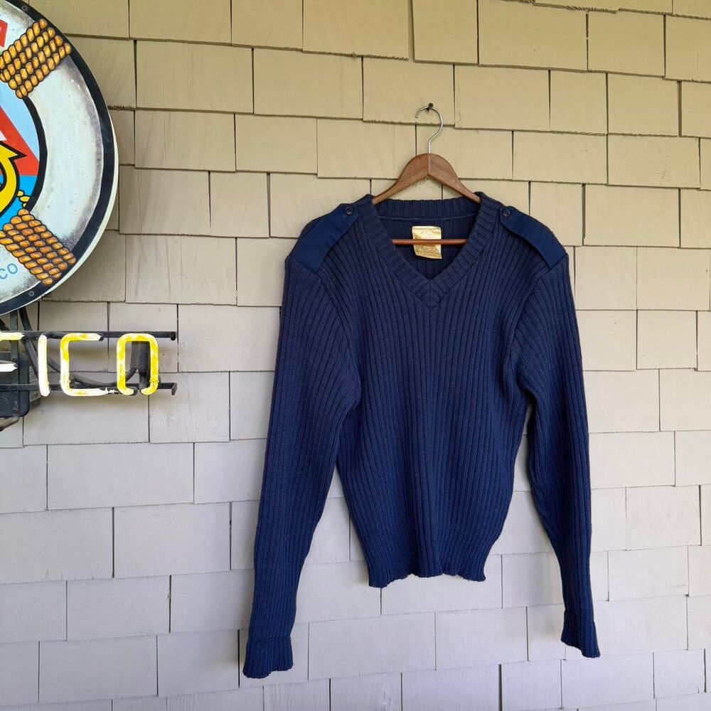 American-vintage Men's Navy and Blue Jumper